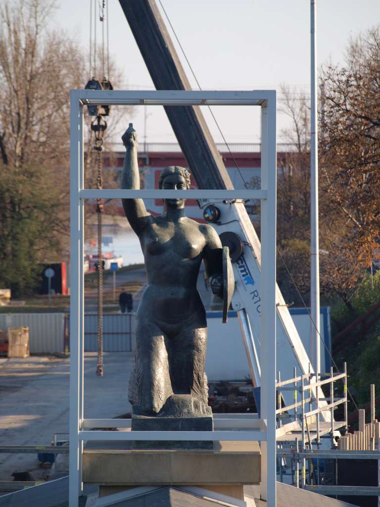 PB111672-1024.jpg
